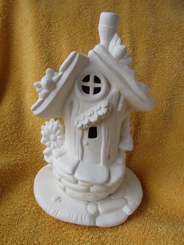 Unpainted ceramic bisque bee - bisque-,